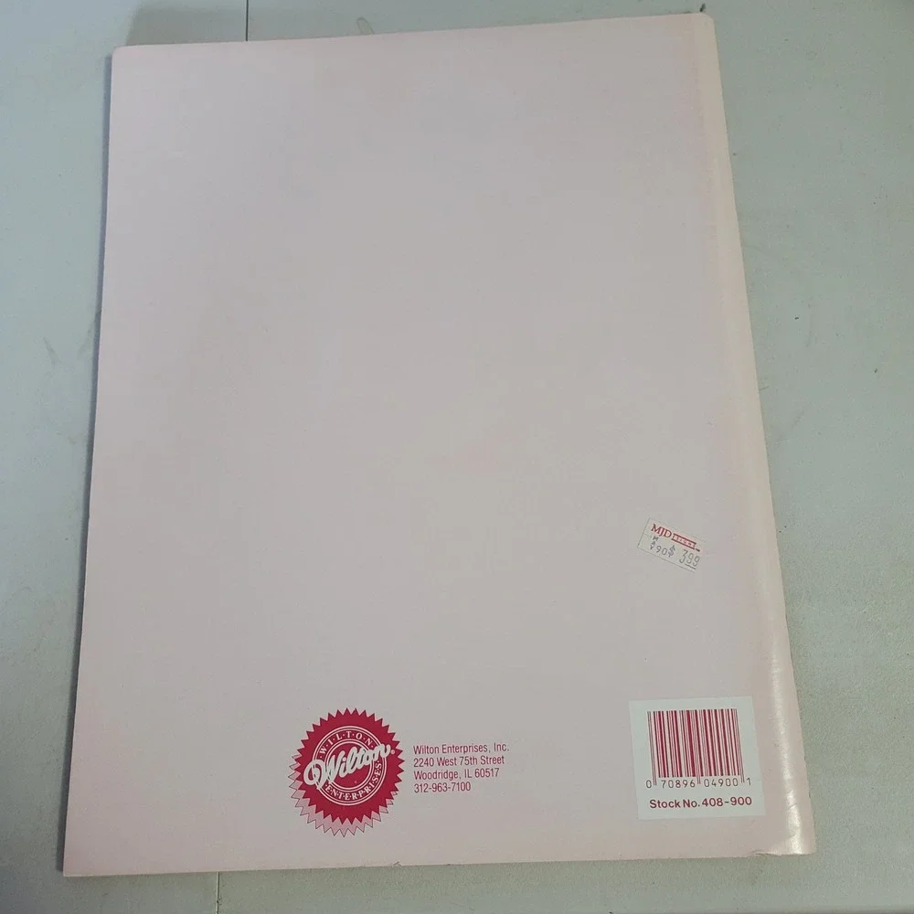 Wilton 1990 Yearbook of Cake Decorating Pattern Book 20th Anniversary Issue